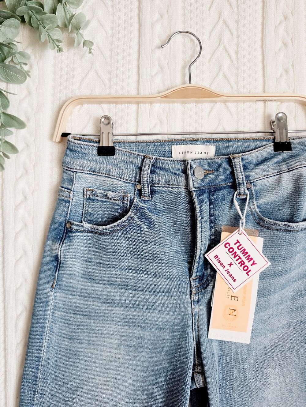 RISEN Women's Tummy Control Wide Leg Jeans Knee Distress Medium Wash HR 3/26 NEW - Picture 4 of 14